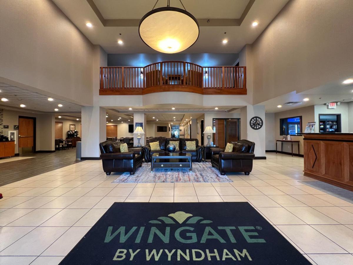 Wingate By Wyndham Coon Rapids Hotel Екстериор снимка