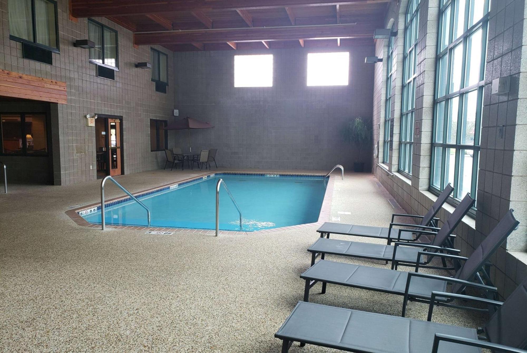 Wingate By Wyndham Coon Rapids Hotel Екстериор снимка