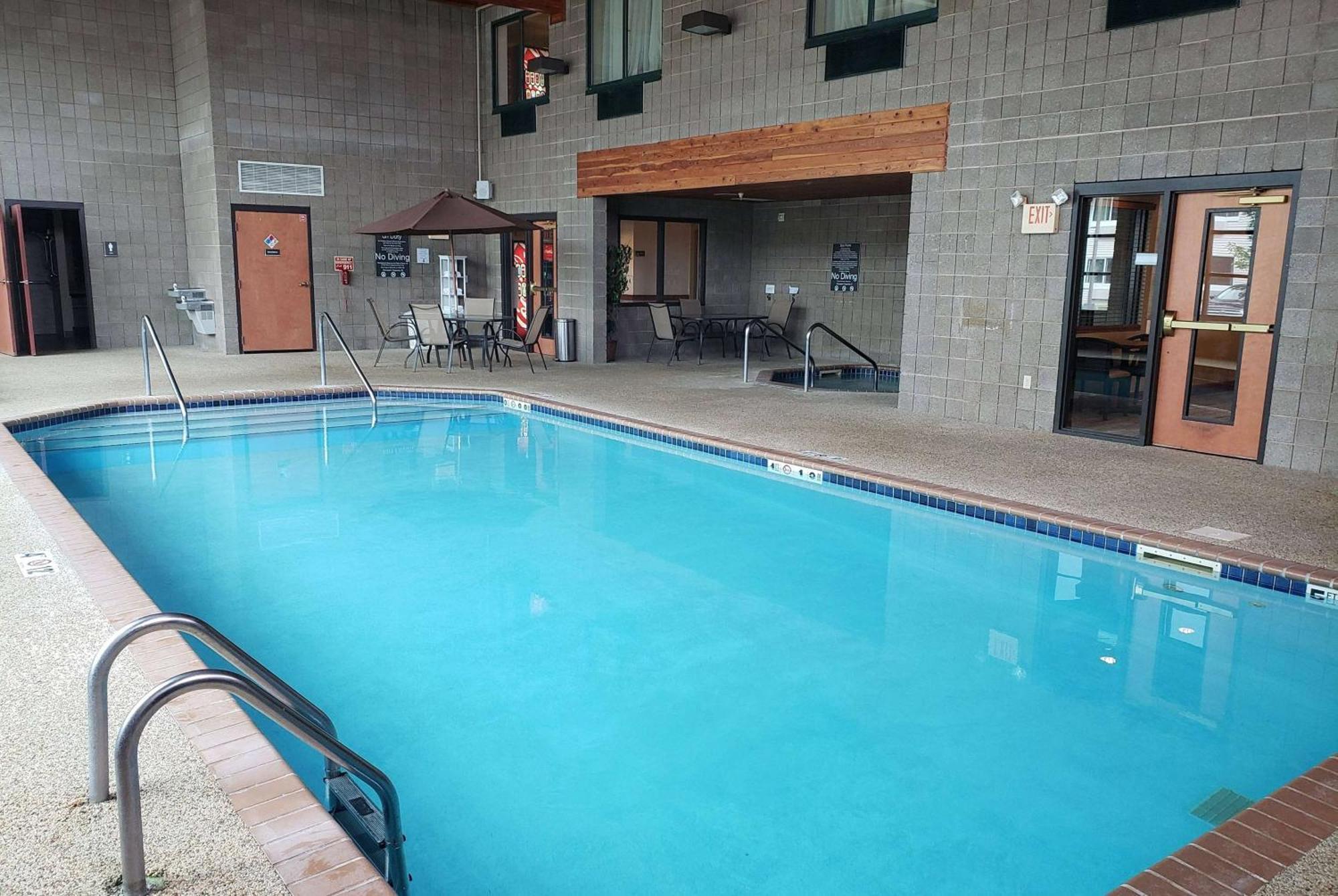 Wingate By Wyndham Coon Rapids Hotel Екстериор снимка
